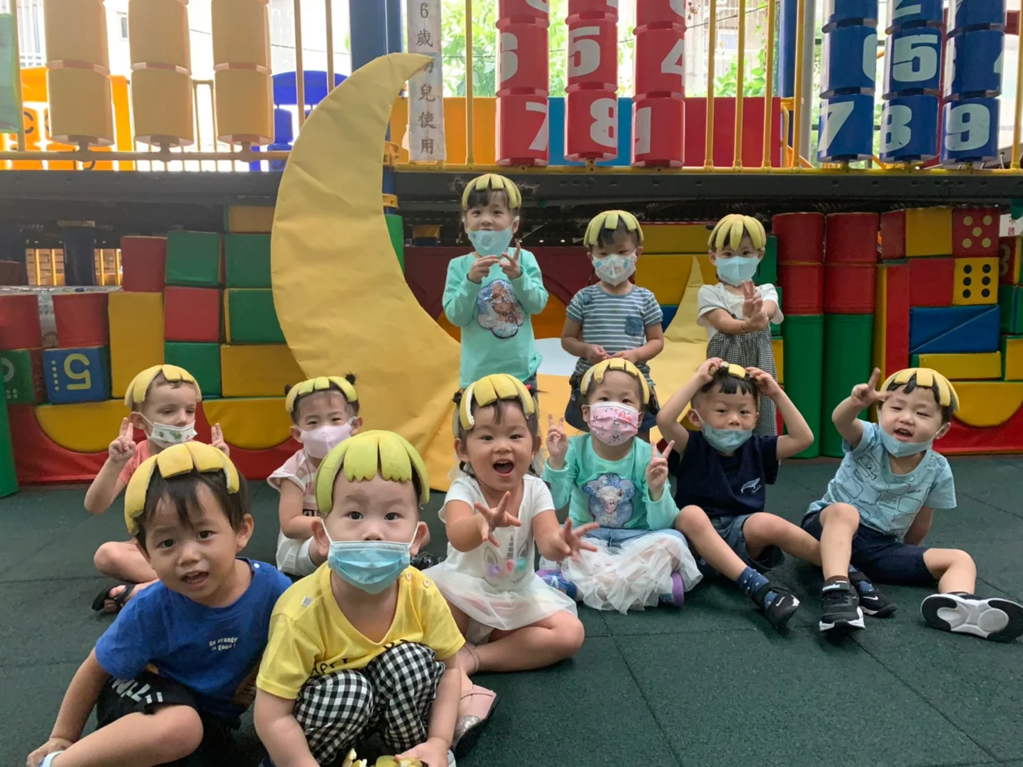 孩子在校園活動中學習